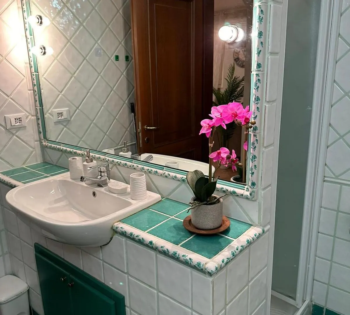 Int 8 - Suite Ginevra Bologna Apartment